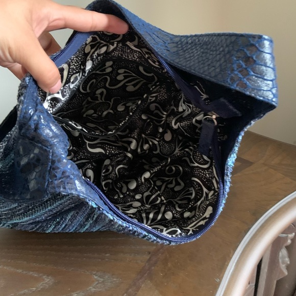 D’Fusion Blue Textured Shoulder Bag - Picture 5 of 8